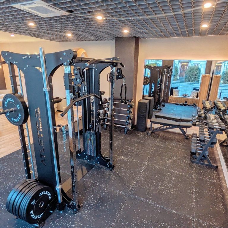 moderne Ausstattung und funktionelle Trainingsstationen bei Motion & Mind